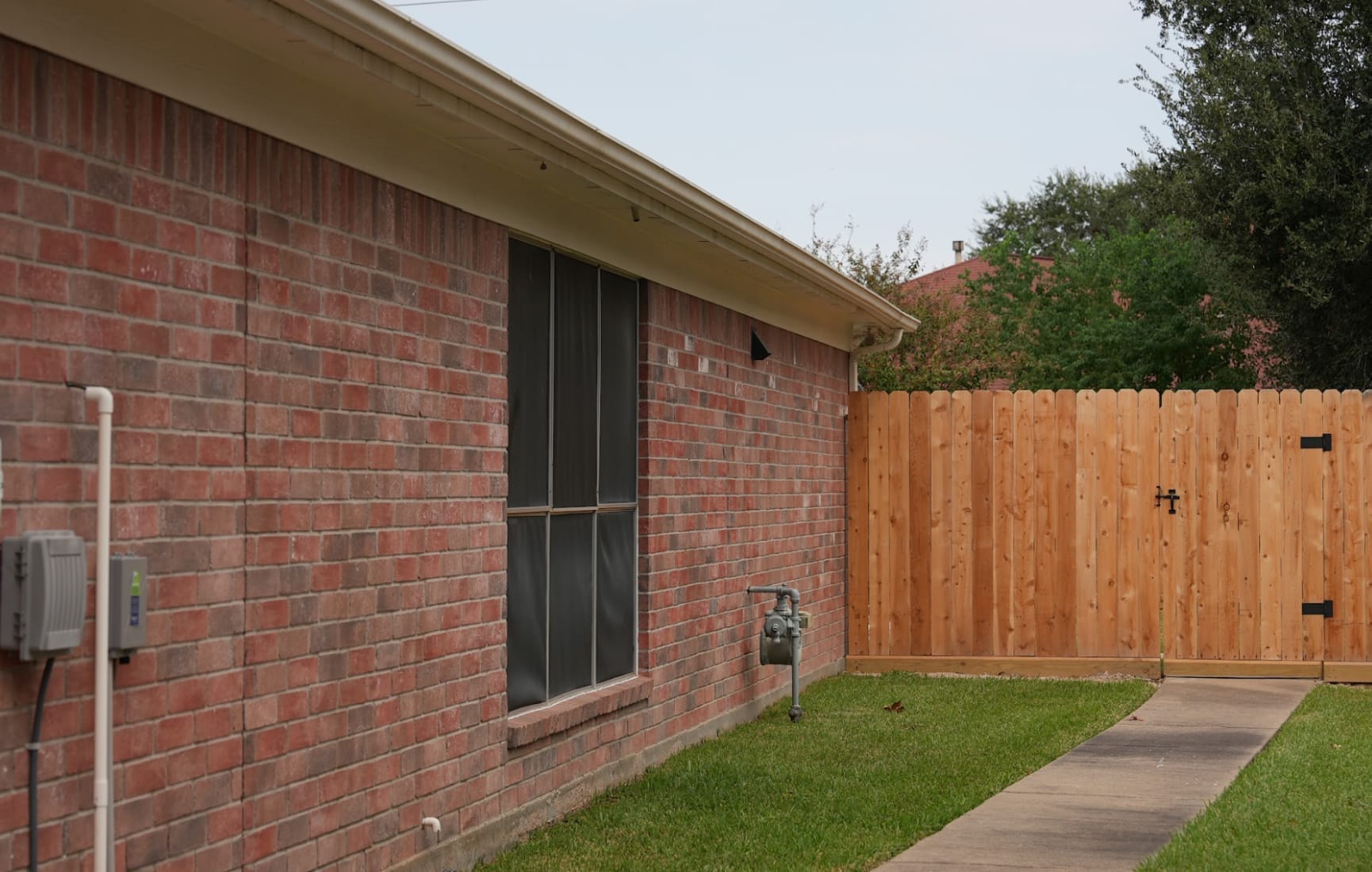 Expert Fencing and Roofing Solutions in Katy, TX